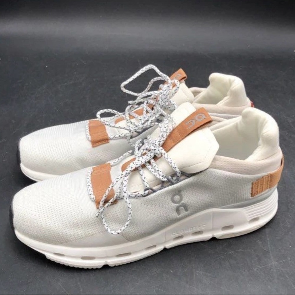 On Running Shoes - Cream and Gray Cloud Nova
